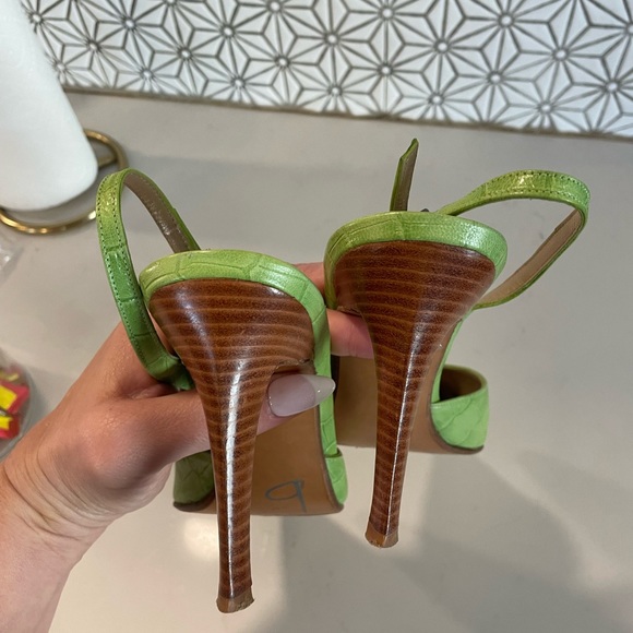 Stuart Weitzman vintage 90's lime green croc sling backs - Picture 8 of 9